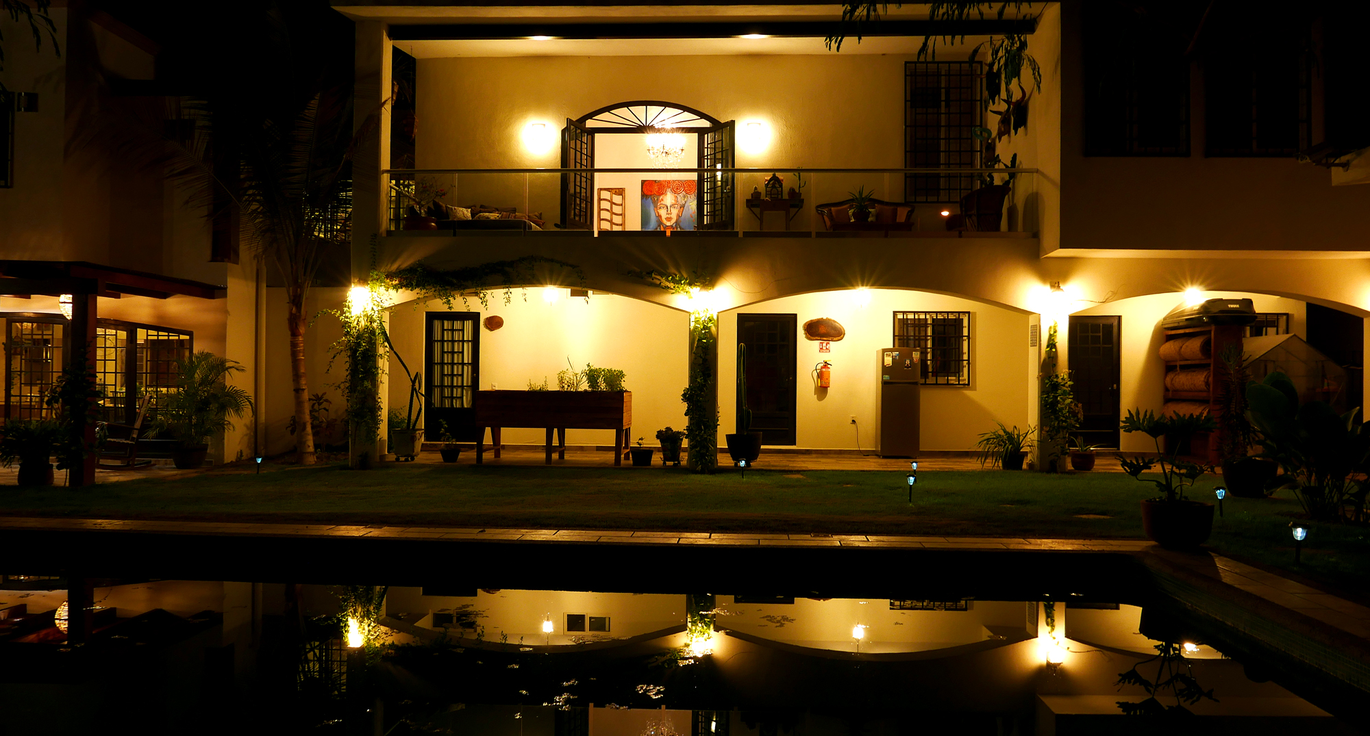 villas parota by night